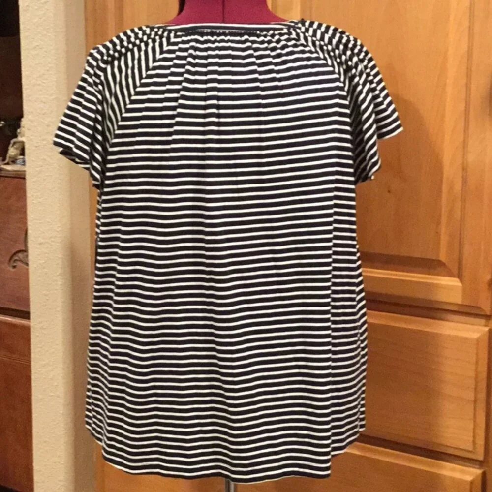 NWT  striped top with flutter sleeve - Picture 2 of 3
